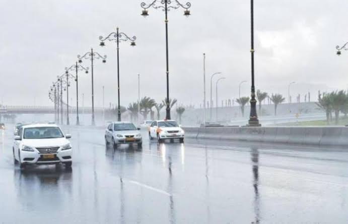 Urgente.. Una pericolosa depressione colpisce Amman e la meteorologia lancia un importante avvertimento a tutti i cittadini